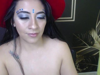 melissatyler on cam for live free nude video chat now