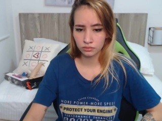 mia-leee , ?? on cam for live free nude video chat now