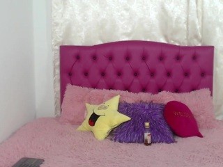 nataalia on cam for live free nude video chat now