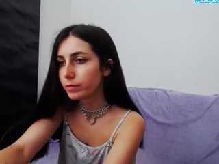 OliviOne on cam for live free nude video chat now