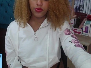 pia-sweet on cam for live free nude video chat now
