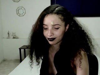 Rosse-Harper on cam for live free nude video chat now