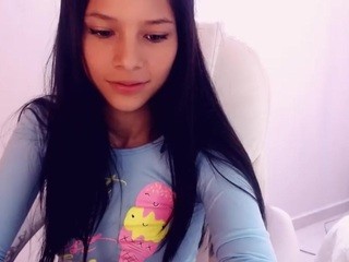 small-doll on cam for live free nude video chat now