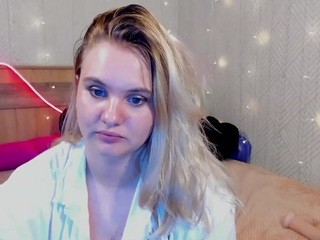 Aleana-Lana on cam for live free nude video chat now