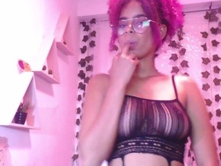 ʟ, ᴜᴛʜɪᴇɴ ♥ on cam for live free nude video chat now
