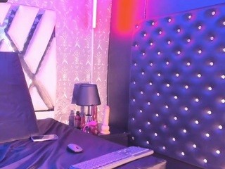 Coralbrowwn on cam for live free nude video chat now