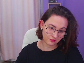 Darlene on cam for live free nude video chat now