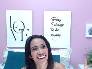 Devorah-fergunson on cam for live free nude video chat now
