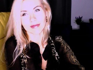 dolly-3 on cam for live free nude video chat now