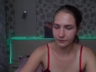 Kate-Medison on cam for live free nude video chat now