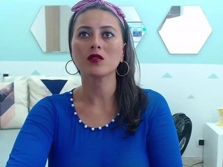 kate-stewart on cam for live free nude video chat now