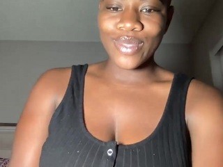 Liza Bell, ? on cam for live free nude video chat now