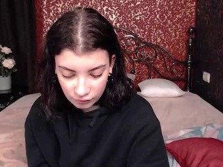 mari-ivy on cam for live free nude video chat now