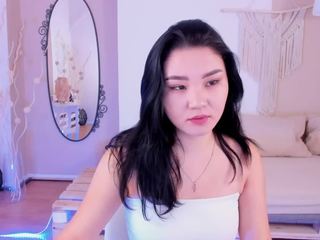 MiraDaniels on cam for live free nude video chat now