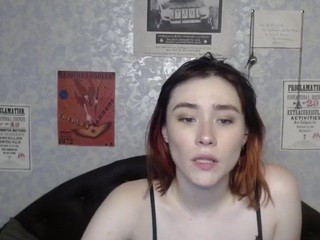 Snowfoxxy on cam for live free nude video chat now