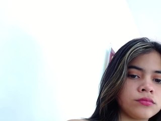 Thaais on cam for live free nude video chat now