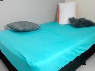 yiseth-vegas on cam for live free nude video chat now