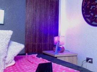 Aleja-GS on cam for live free nude video chat now