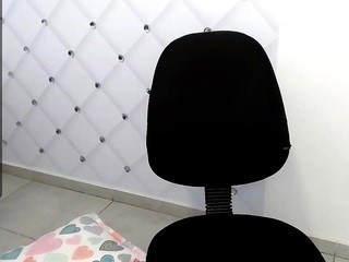 alexia-skyy on cam for live free nude video chat now