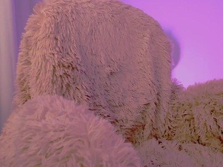 Blue-Eyes-pixa on cam for live free nude video chat now