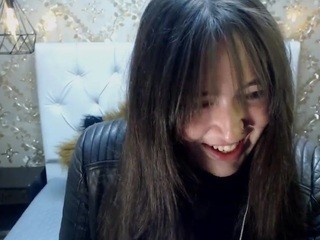 Bonnie-Mazza on cam for live free nude video chat now