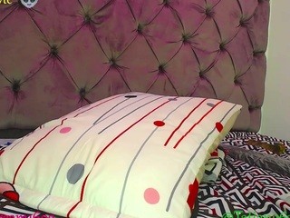 ?, T-R ? on cam for live free nude video chat now