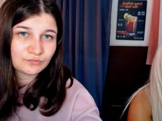 im-soffy on cam for live free nude video chat now
