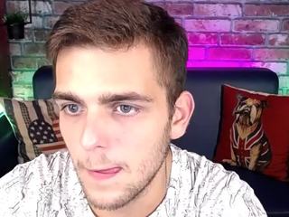 JerryRich on cam for live free nude video chat now