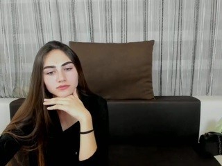 KandyDee on cam for live free nude video chat now