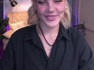 KimmyShy on cam for live free nude video chat now