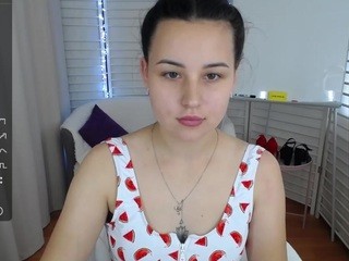 KisaItsMe on cam for live free nude video chat now