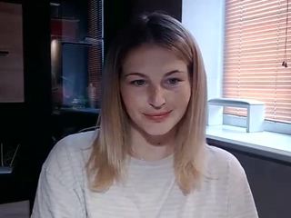 MashaOMoon on cam for live free nude video chat now