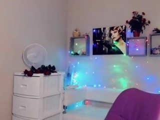 Netrina on cam for live free nude video chat now