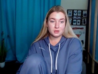 PamelaS on cam for live free nude video chat now