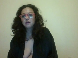 serlola1977 on cam for live free nude video chat now