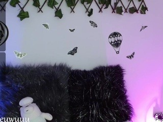Sophie, ♥ on cam for live free nude video chat now