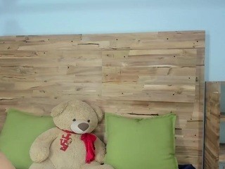 Alison-Rousee on cam for live free nude video chat now