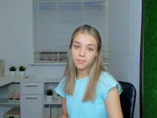 Amy-haris on cam for live free nude video chat now