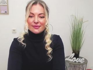 AnitaHoms on cam for live free nude video chat now