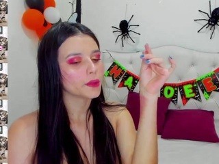 bethany-23 on cam for live free nude video chat now