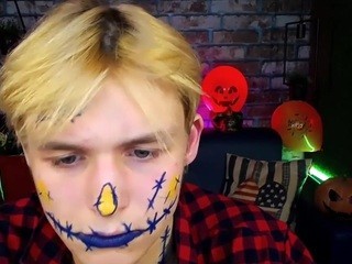 BobCandy on cam for live free nude video chat now