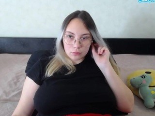 CharmingHostess4U on cam for live free nude video chat now