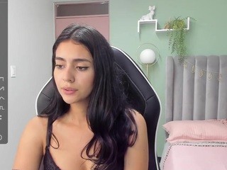 Coraline , ♥ on cam for live free nude video chat now