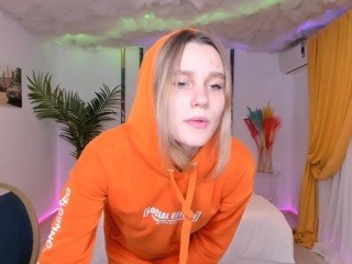 Diana-noith on cam for live free nude video chat now