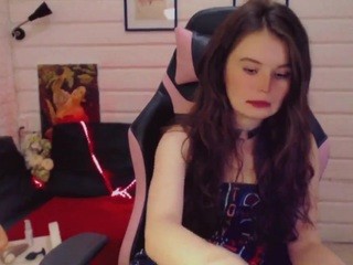 Diva-Rare on cam for live free nude video chat now