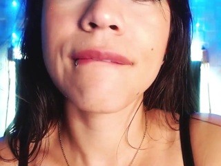 Evelin-Harris on cam for live free nude video chat now