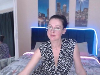 HannahSmile on cam for live free nude video chat now