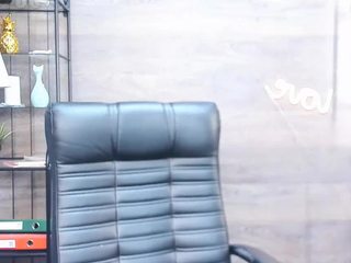 Isolyda on cam for live free nude video chat now