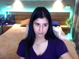 Jennifer-Phillips on cam for live free nude video chat now