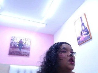 Koral-Divine on cam for live free nude video chat now